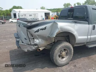 2002 Ford F-250 XL z VIN 1FTNW21L72EA49792, wystawiony jako IAAI lot #42399434 z przebiegiem 248 666 mil mil oraz . Historia ofert i sprzedaży dostępna na DreamBid. Obrazek 12.