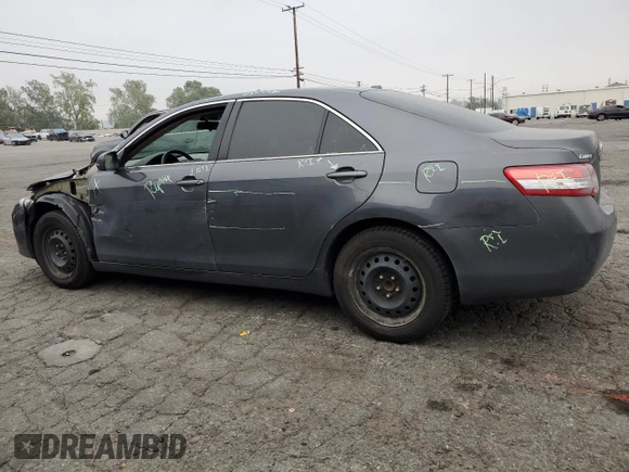 2010 Toyota Camry z VIN 4T1BF3EK4AU075728, wystawiony jako Copart lot #53167255 z przebiegiem 177 346 mil mil oraz Szkoda całkowita • Salvage title. Historia ofert i sprzedaży dostępna na DreamBid. Obrazek 2.