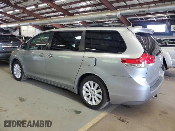 2011 Toyota Sienna XLE z VIN 5TDDK3DC4BS006272, wystawiony jako Copart lot #65144215 z przebiegiem 270 006 mil mil oraz Czysty tytuł • Clean title. Historia ofert i sprzedaży dostępna na DreamBid. Obrazek 2.