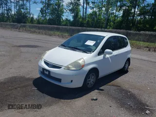 2007 Honda Fit с VIN JHMGD38437S011129, выставлен на аукционе IAAI как лот 42581199 с пробегом 193 482 миль миль и . История ставок и продаж доступна на DreamBid. Изображение 2.