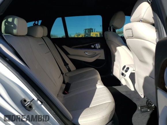 2019 Mercedes-Benz E 450 with VIN WDDZH6JBXKA577611, listed as a Copart auction lot 89203545 with 39,019 mi miles and Salvage Title. Bid and sale history available at DreamBid. Image 10.