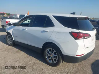 2023 Chevrolet Equinox LS z VIN 3GNAXHEG5PL273072, wystawiony jako IAAI lot #42057747 z przebiegiem 61 676 mil mil oraz . Historia ofert i sprzedaży dostępna na DreamBid. Obrazek 3.