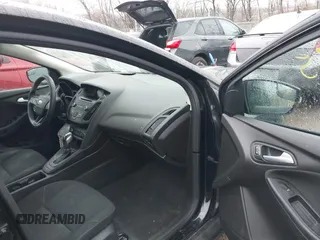 2016 Ford Focus SE z VIN 1FADP3F25GL386582, wystawiony jako IAAI lot #41097395 z przebiegiem 101 479 mil mil oraz . Historia ofert i sprzedaży dostępna na DreamBid. Obrazek 5.