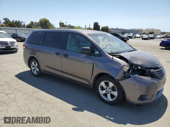 2012 Toyota Sienna с VIN 5TDZK3DC0CS190388, выставлен на аукционе Copart как лот 58564315 с пробегом 256 936 миль миль и Списание • Salvage title. История ставок и продаж доступна на DreamBid. Изображение 4.