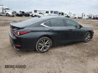 2019 Lexus ES with VIN 58ABZ1B1XKU009721, listed as a Copart auction lot 45947035 with 70,117 mi miles and Salvage Title. Bid and sale history available at carsss.com. Image 3.