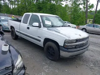 2001 Chevrolet Silverado 1500 LS with VIN 2GCEC19T811149987, listed as a IAAI auction lot 42116650 with 228,288 mi miles and . Bid and sale history available at DreamBid. Image 1.