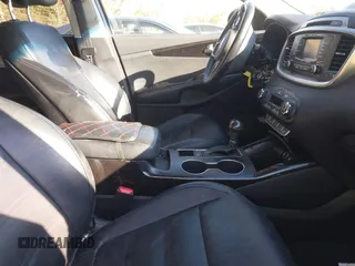 2016 Kia Sorento EX with VIN 5XYPH4A11GG012247, listed as a IAAI auction lot 41304466 with 208,557 mi miles. Bid and sale history available at carsss.com. Image 5.