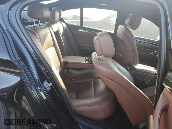 2013 BMW 5 Series 535i xDrive with VIN WBAFU7C54DDU74933, listed as a Copart auction lot 50698855 with 156,112 mi miles and Salvage Title. Bid and sale history available at DreamBid. Image 10.