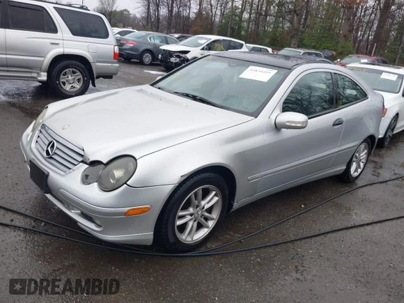 2002 Mercedes-Benz C 230/260/280/320 with VIN WDBRN47J62A228093, listed as a IAAI auction lot 41834495 with 164,436 mi miles and . Bid and sale history available at DreamBid. Image 17.