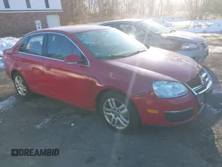 2010 Volkswagen Jetta Sedan Limited with VIN 3VWRZ7AJ4AM026674, listed as a IAAI auction lot 41503985 with 135,879 mi miles. Bid and sale history available at carsss.com. Image 1.