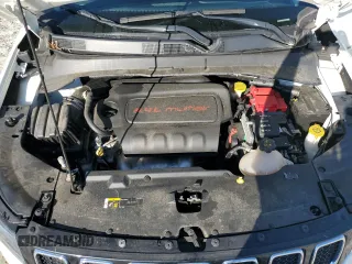 2020 Jeep Compass North z VIN 3C4NJDBB7LT228982, wystawiony jako Copart lot #55665605 z przebiegiem 33 715 mil mil oraz Szkoda całkowita • Salvage title. Historia ofert i sprzedaży dostępna na DreamBid. Obrazek 12.