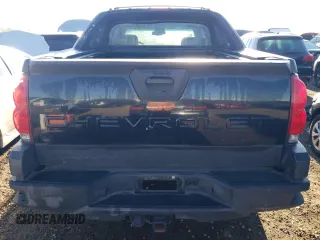 2004 Chevrolet Avalanche Z71 with VIN 3GNEK12T74G282207, listed as a Copart auction lot 73114084 with 205,688 mi miles and Salvage Title. Bid and sale history available at carsss.com. Image 6.