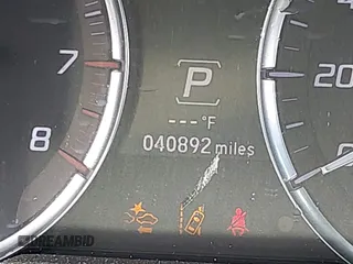 2019 Acura TLX Technology z VIN 19UUB2F43KA010490, wystawiony jako IAAI lot #42382271 z przebiegiem 40 892 mil mil oraz . Historia ofert i sprzedaży dostępna na DreamBid. Obrazek 16.