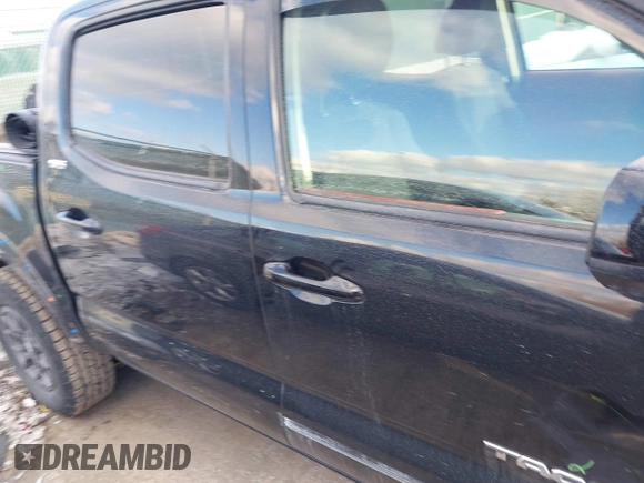 2018 Toyota Tacoma SR with VIN 3TMCZ5AN6JM121723, listed as a IAAI auction lot 41396387 with 78,594 mi miles. Bid and sale history available at carsss.com. Image 14.