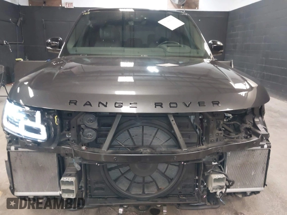 2020 Land Rover Range Rover P525 HSE with VIN SALGS2SE2LA577729, listed as a IAAI auction lot 42589938 with 29,619 mi miles and . Bid and sale history available at DreamBid. Image 6.