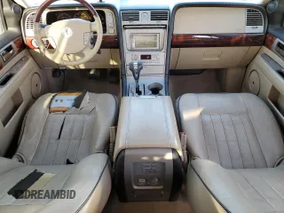 2006 Lincoln Navigator Luxury with VIN 5LMFU275X6LJ25406, listed as a Copart auction lot 49446525 with 182,029 mi miles and Salvage Title. Bid and sale history available at carsss.com. Image 8.
