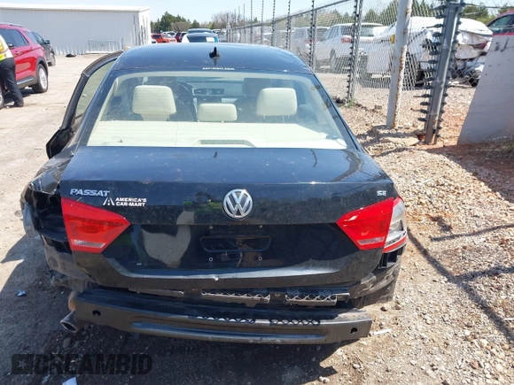 2012 Volkswagen Passat SE z VIN 1VWBH7A37CC065205, wystawiony jako IAAI lot #41977813 z przebiegiem Nie podano mil oraz . Historia ofert i sprzedaży dostępna na DreamBid. Obrazek 17.