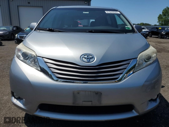 2015 Toyota Sienna Limited with VIN 5TDDK3DC4FS111836, listed as a Copart auction lot 61940595 with 111,579 mi miles and Salvage title. Bid and sale history available at DreamBid. Image 5.