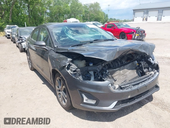 2020 Ford Fusion Titanium with VIN 3FA6P0RUXLR182120, listed as a IAAI auction lot 42351542 with 141,746 mi miles and . Bid and sale history available at DreamBid. Image 1.