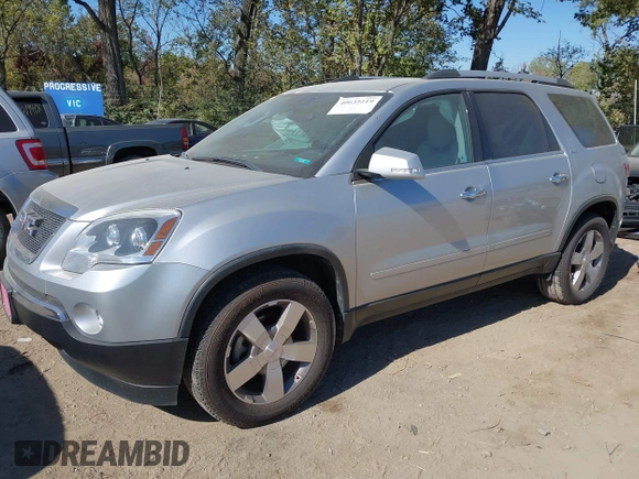 2010 GMC Acadia SLT1 z VIN 1GKLRMEDXAJ202687, wystawiony jako IAAI lot #40635219 z przebiegiem 115 810 mil mil oraz . Historia ofert i sprzedaży dostępna na DreamBid. Obrazek 17.