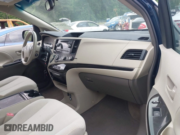 2012 Toyota Sienna LE AAS с VIN 5TDKK3DC7CS268098, выставлен на аукционе IAAI как лот 42451544 с пробегом 265 316 миль миль и . История ставок и продаж доступна на DreamBid. Изображение 5.