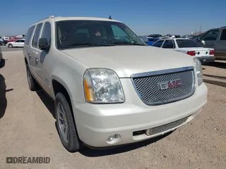 2009 GMC Yukon XL Denali with VIN 1GKFK06249R294075, listed as a IAAI auction lot 41648434 with 194,332 mi miles. Bid and sale history available at carsss.com. Image 1.