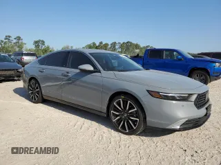 2024 Honda Accord Touring z VIN 1HGCY2F82RA043505, wystawiony jako Copart lot #52223925 z przebiegiem 16 767 mil mil oraz Szkoda całkowita • Salvage title. Historia ofert i sprzedaży dostępna na DreamBid. Obrazek 4.