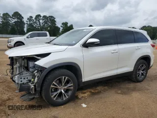 2019 Toyota Highlander LE z VIN 5TDZZRFH1KS300810, wystawiony jako Copart lot #54505025 z przebiegiem 82 739 mil mil oraz Szkoda całkowita • Salvage title. Historia ofert i sprzedaży dostępna na DreamBid. Obrazek 1.
