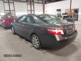 2007 Toyota Camry z VIN JTNBB46K873032718, wystawiony jako IAAI lot #41544915 z przebiegiem 225 604 mil mil oraz . Historia ofert i sprzedaży dostępna na DreamBid. Obrazek 3.
