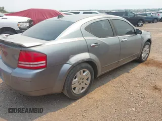 2008 Dodge Avenger SXT z VIN 1B3LC56K68N670601, wystawiony jako IAAI lot #42732014 z przebiegiem 189 163 mil mil oraz . Historia ofert i sprzedaży dostępna na DreamBid. Obrazek 4.