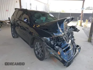 2018 Jeep Grand Cherokee Overland z VIN 1C4RJFCG3JC322406, wystawiony jako IAAI lot #41935874 z przebiegiem 82 932 mil mil oraz . Historia ofert i sprzedaży dostępna na DreamBid. Obrazek 20.