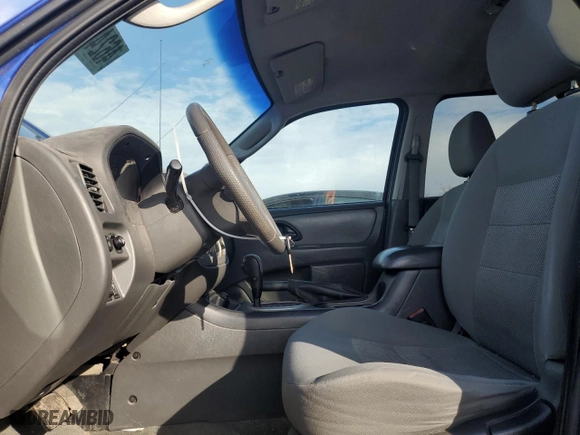 2006 Ford Escape XLT with VIN 1FMYU03156KB58824, listed as a Copart auction lot 46247915 with 163,797 mi miles and Salvage Title. Bid and sale history available at carsss.com. Image 7.