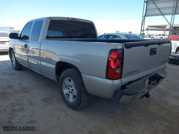 2005 Chevrolet Silverado 1500 LS with VIN 1GCEC19Z55Z193897, listed as a IAAI auction lot 41812564 with 108,359 mi miles. Bid and sale history available at carsss.com. Image 3.