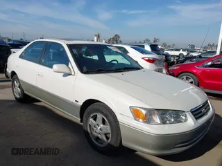 2001 Toyota Camry LE z VIN JT2BF22K310303706, wystawiony jako IAAI lot #42084149 z przebiegiem 367 714 mil mil oraz . Historia ofert i sprzedaży dostępna na DreamBid. Obrazek 1.