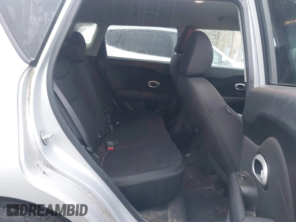 2016 Kia Soul z VIN KNDJN2A25G7820626, wystawiony jako IAAI lot #41760941 z przebiegiem 119 173 mil mil oraz . Historia ofert i sprzedaży dostępna na DreamBid. Obrazek 8.