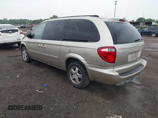 2005 Dodge Caravan SXT z VIN 2D4GP44L05R599391, wystawiony jako IAAI lot #42371619 z przebiegiem 116 468 mil mil oraz . Historia ofert i sprzedaży dostępna na DreamBid. Obrazek 3.