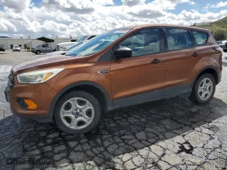 2017 Ford Escape S with VIN 1FMCU0F72HUC11271, listed as a Copart auction lot 49018055 with 163,724 mi miles and Clean Title. Bid and sale history available at carsss.com. Image 1.
