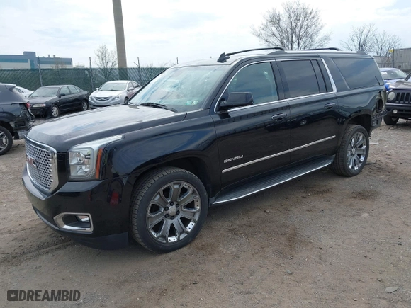2016 GMC Yukon XL Denali with VIN 1GKS2HKJ8GR139858, listed as a IAAI auction lot 41915183 with 151,830 mi miles. Bid and sale history available at carsss.com. Image 18.