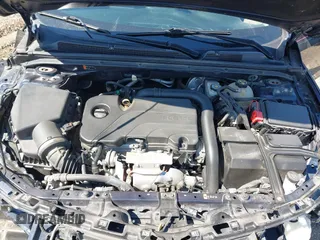 2018 Chevrolet Malibu LT with VIN 1G1ZD5ST4JF206025, listed as a IAAI auction lot 42081714 with 65,069 mi miles and . Bid and sale history available at carsss.com. Image 10.