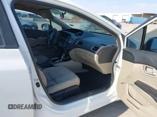 2014 Honda Civic LX z VIN 19XFB2F50EE013574, wystawiony jako IAAI lot #40497790 z przebiegiem 243 133 mil mil oraz . Historia ofert i sprzedaży dostępna na DreamBid. Obrazek 5.