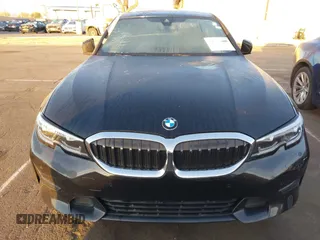 2019 BMW 3 Series 330i с VIN WBA5R1C52KAJ98373, выставлен на аукционе IAAI как лот 41555608 с пробегом 61 676 миль миль и . История ставок и продаж доступна на DreamBid. Изображение 12.