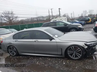 2021 BMW 7 Series 750i xDrive with VIN WBA7U2C09MCF54281, listed as a IAAI auction lot 41725986 with Not provided miles and . Bid and sale history available at DreamBid. Image 12.