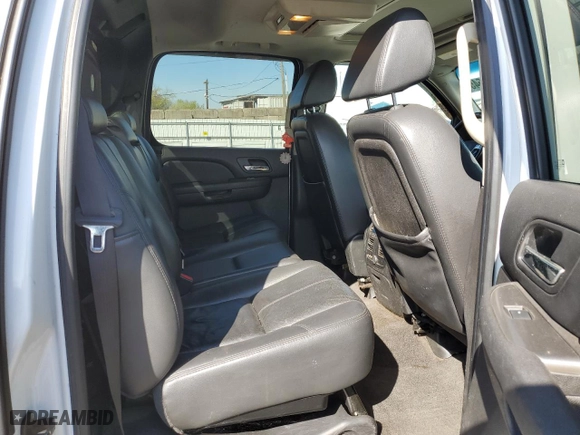 2007 Chevrolet Avalanche LTZ with VIN 3GNFK12387G313473, listed as a Copart auction lot 53617545 with 457,533 mi miles and Clean Title. Bid and sale history available at carsss.com. Image 10.