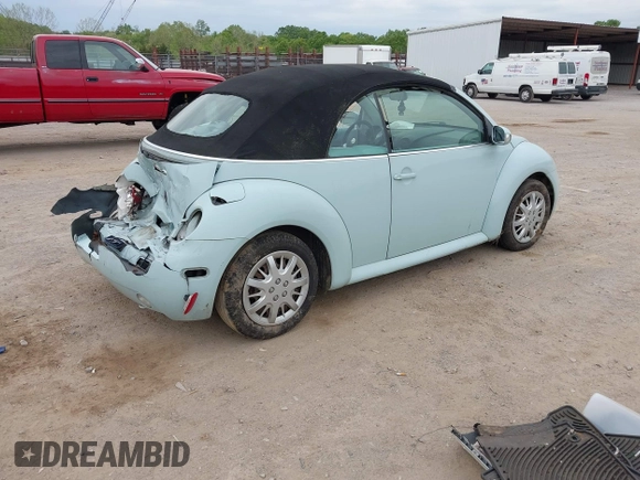 2005 Volkswagen Beetle GL with VIN 3VWBM31Y45M313007, listed as a IAAI auction lot 42075021 with 176,274 mi miles and . Bid and sale history available at DreamBid. Image 4.