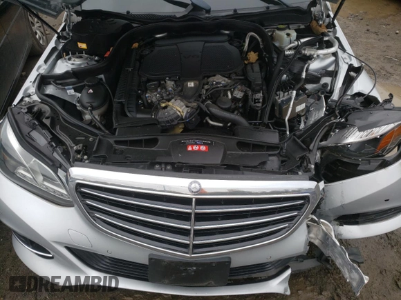 2016 Mercedes-Benz E-Class E 350 Luxury with VIN WDDHF8JB6GB217685, listed as a Copart auction lot 64286662 with 62,379 mi miles. Bid and sale history available at carsss.com. Image 7.