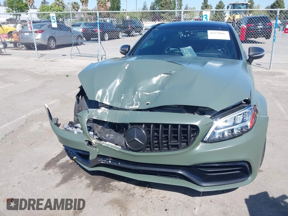 2020 Mercedes-Benz C 63 S AMG z VIN WDDWJ8HB7LF968504, wystawiony jako IAAI lot #42139661 z przebiegiem 44 586 mil mil oraz . Historia ofert i sprzedaży dostępna na DreamBid. Obrazek 6.