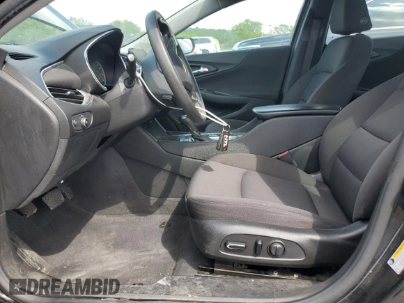 2019 Chevrolet Malibu LT with VIN 1G1ZD5ST2KF175374, listed as a Copart auction lot 54262955 with 104,777 mi miles and Clean Title. Bid and sale history available at DreamBid. Image 7.