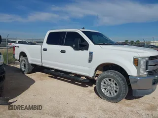 2019 Ford F-250 XL with VIN 1FT7W2B60KEE58704, listed as a IAAI auction lot 42348662 with 160,457 mi miles and . Bid and sale history available at DreamBid. Image 13.
