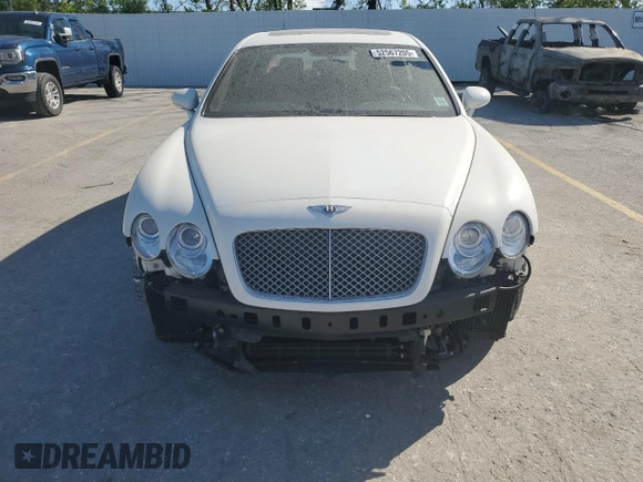 2008 Bentley Flying Spur with VIN SCBBR93W08C051630, listed as a Copart auction lot 52567205 with 29,612 mi miles and Salvage Title. Bid and sale history available at DreamBid. Image 5.