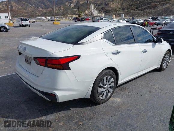 2022 Nissan Altima 2.5 S with VIN 1N4BL4BV3NN343272, listed as a IAAI auction lot 41646195 with 78,946 mi miles. Bid and sale history available at carsss.com. Image 4.